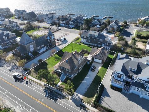 1318 Ocean Avenue Mantoloking NJ 08738
