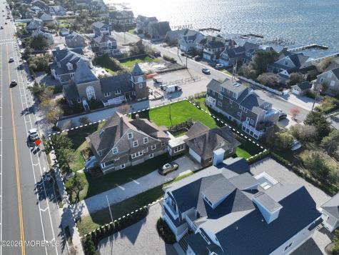 1318 Ocean Avenue Mantoloking NJ 08738
