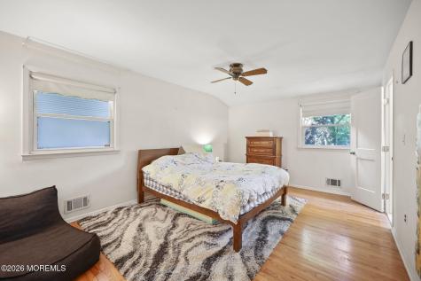 15 Kings Road East Brunswick NJ 08816