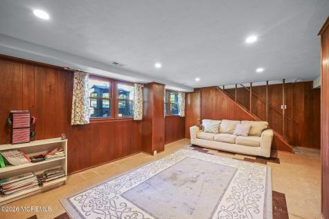 15 Kings Road East Brunswick NJ 08816