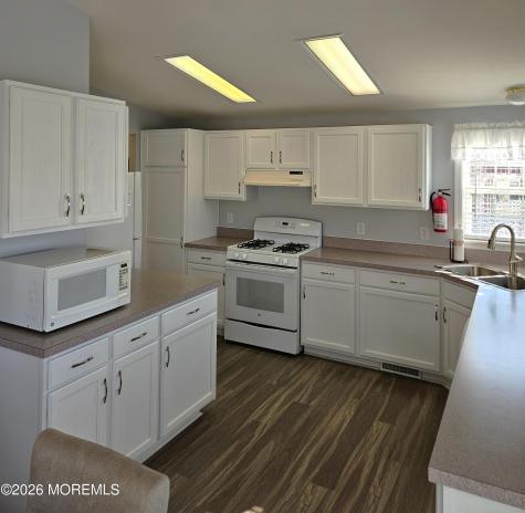 48 Fort Lee Drive Manahawkin NJ 08050