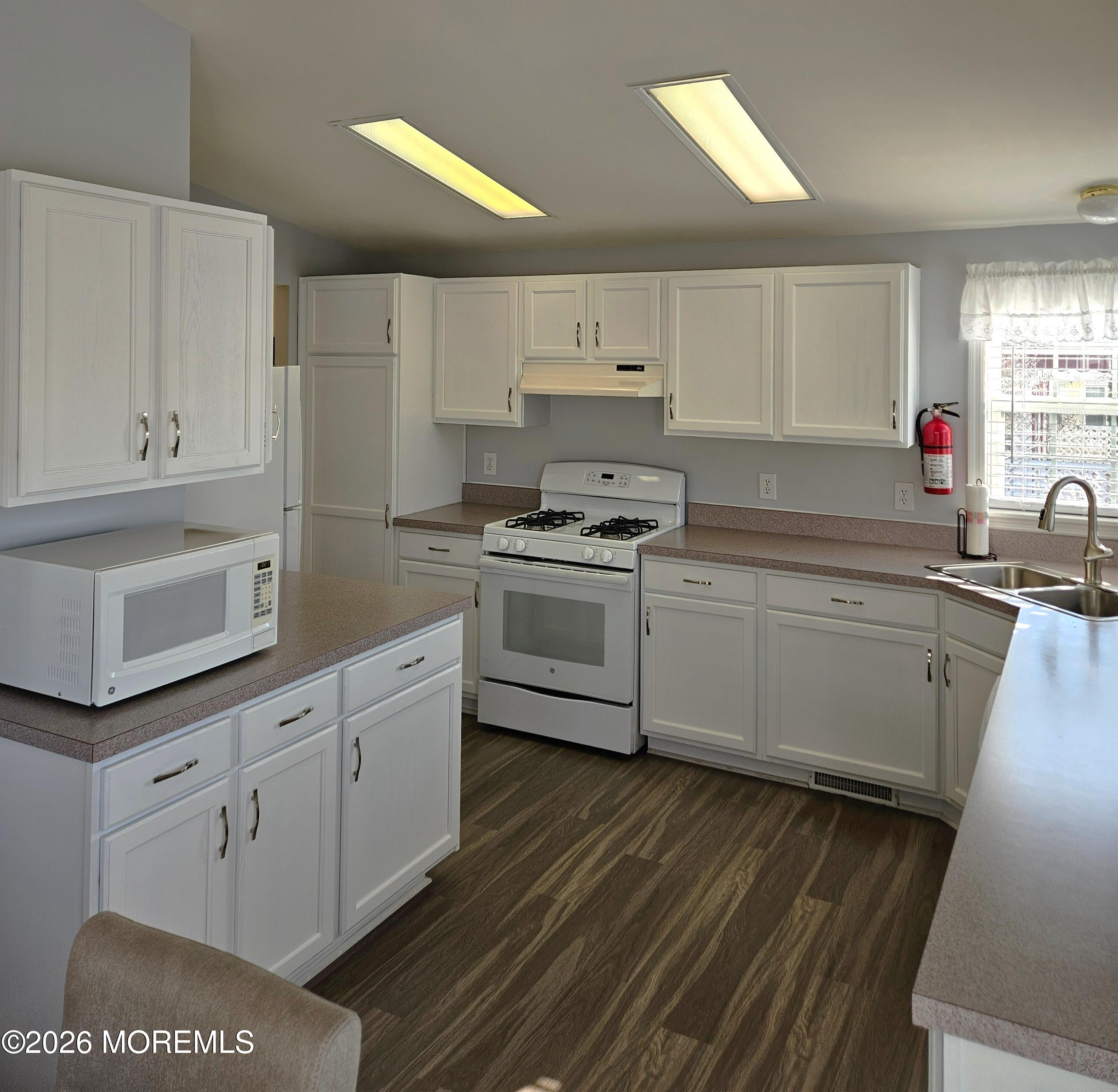 48 Fort Lee Drive Manahawkin NJ 08050