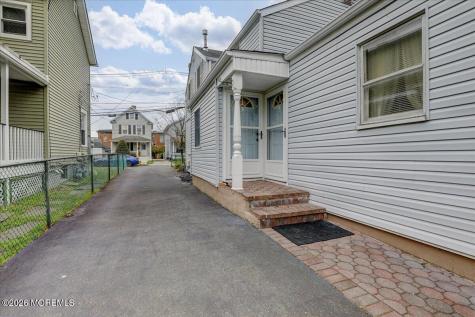 27 Washington Street Red Bank NJ 07701