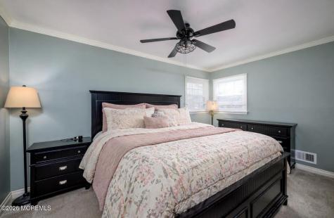 8 Holiday Road Manalapan NJ 07726