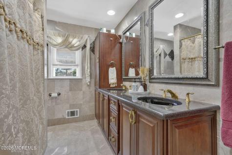 440 Smith Court Cliffwood NJ 07721