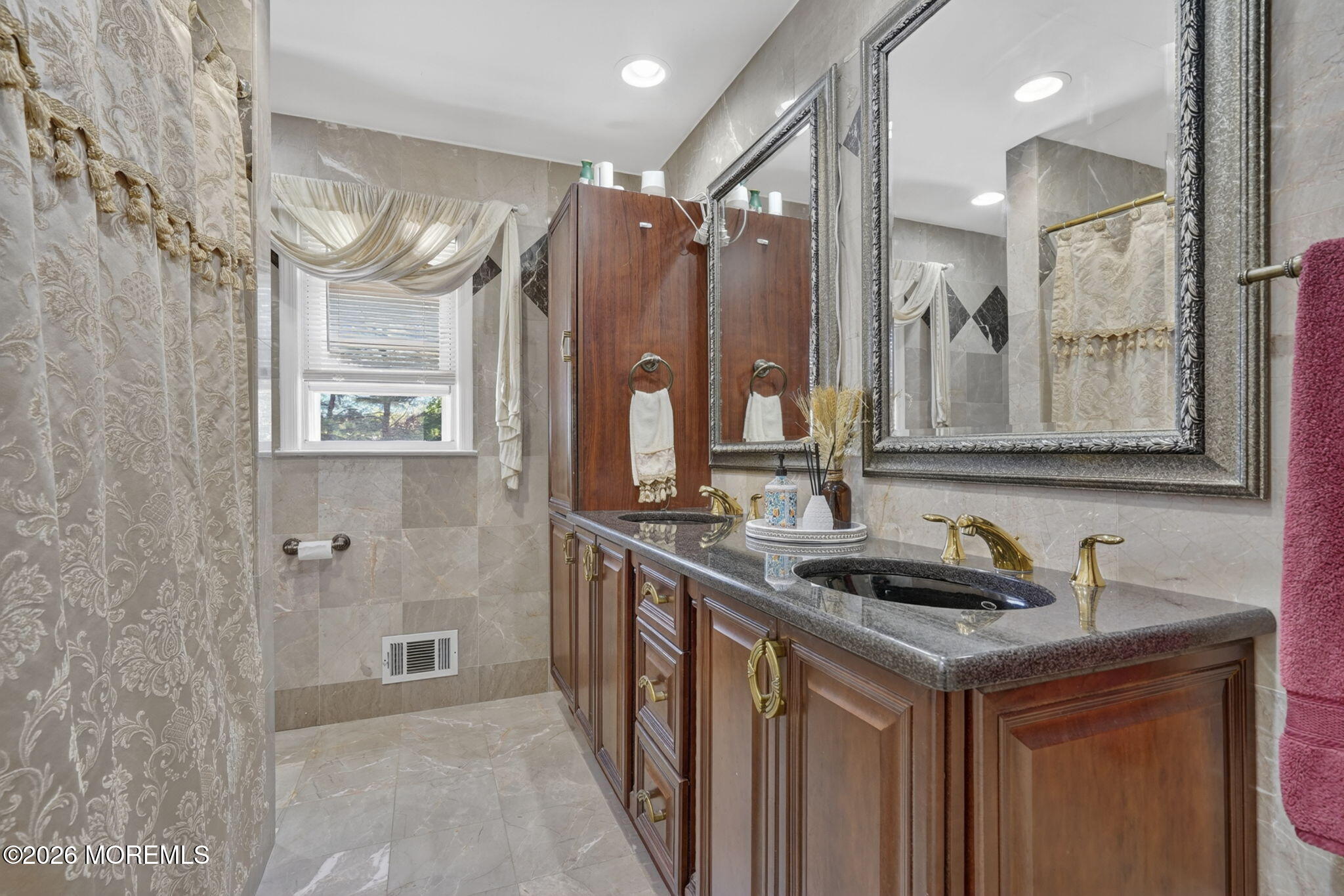 440 Smith Court Cliffwood NJ 07721