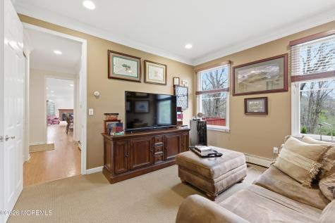 5 Maple Knoll Lane Manalapan NJ 07726