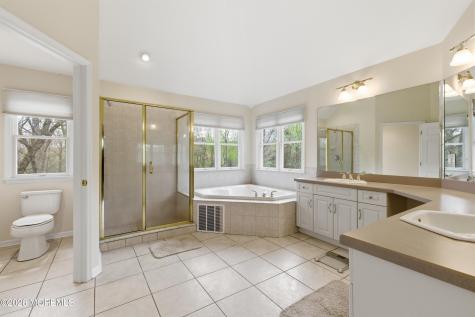 5 Maple Knoll Lane Manalapan NJ 07726