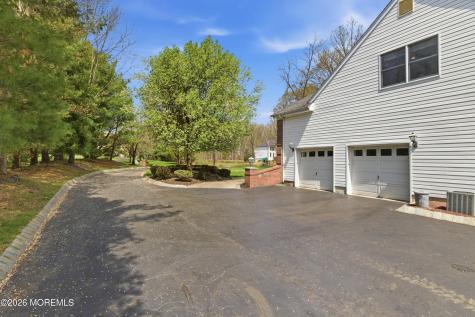 5 Maple Knoll Lane Manalapan NJ 07726