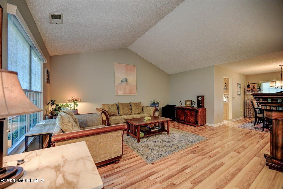 520 N Petunia Lane N Whiting NJ 08759