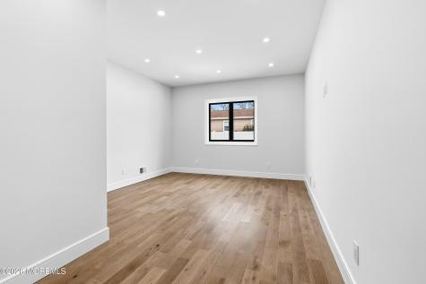 370 Wall Street Eatontown NJ 07724