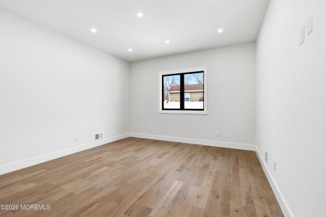 370 Wall Street Eatontown NJ 07724
