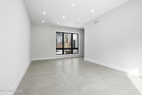 370 Wall Street Eatontown NJ 07724