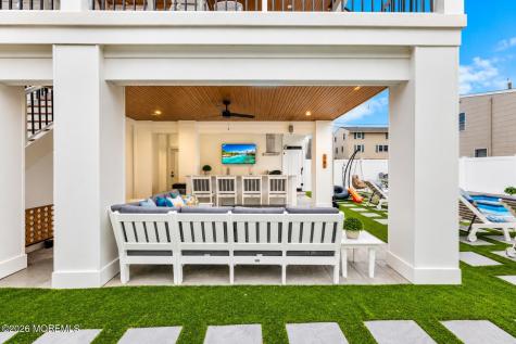 18 Mea Lane Long Beach Twp NJ 08008