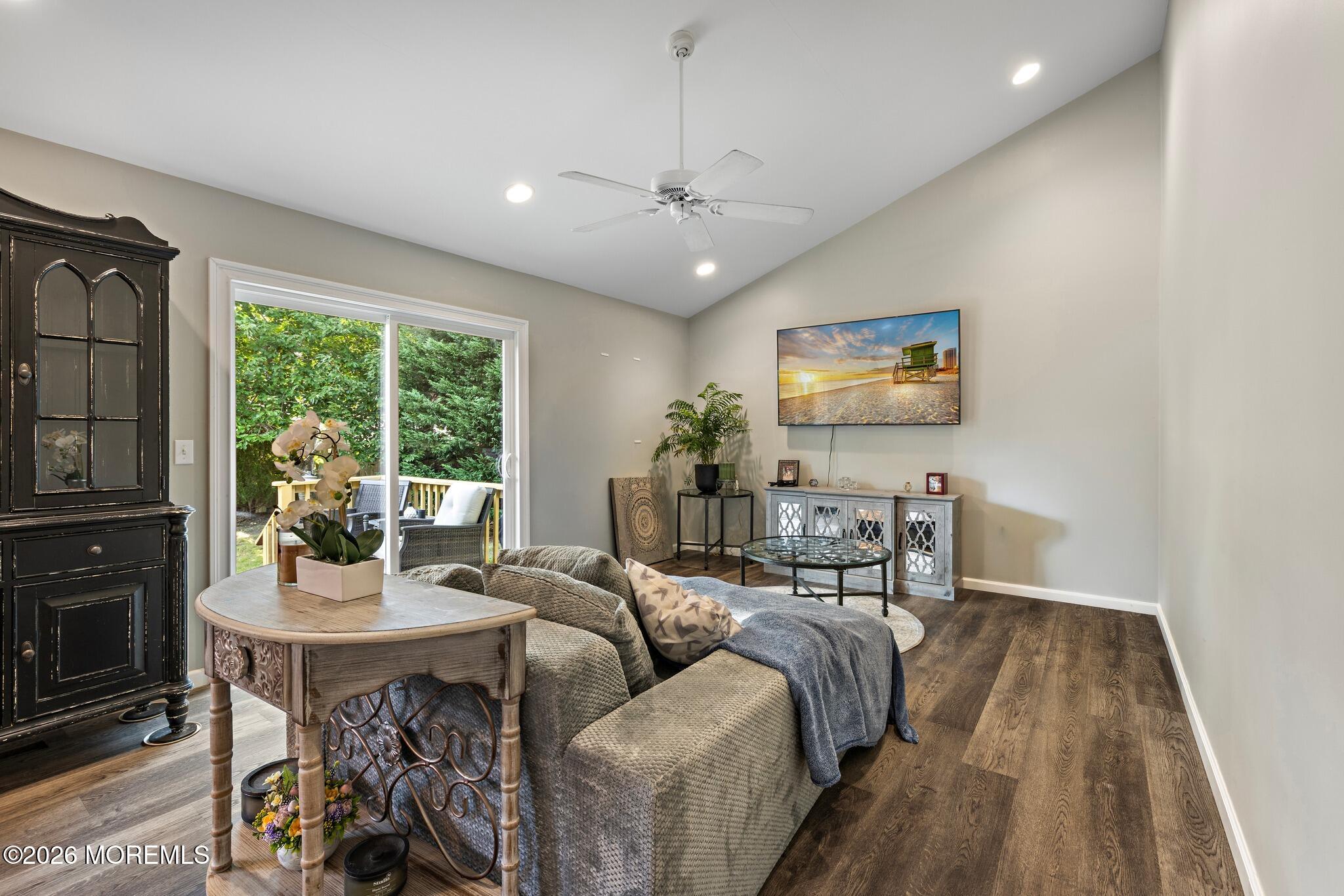 261 Wave Road Manahawkin NJ 08050