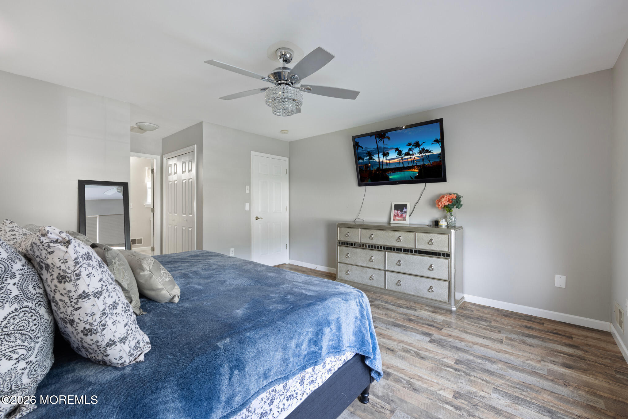 261 Wave Road Manahawkin NJ 08050