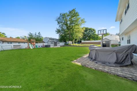 2 Wick Drive Sayreville NJ 08872