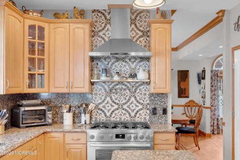 928 Seaman Avenue Beachwood NJ 08722