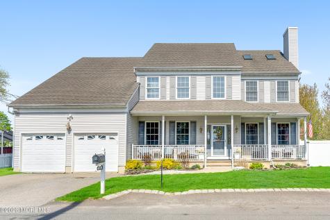 928 Seaman Avenue Beachwood NJ 08722