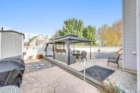 928 Seaman Avenue Beachwood NJ 08722