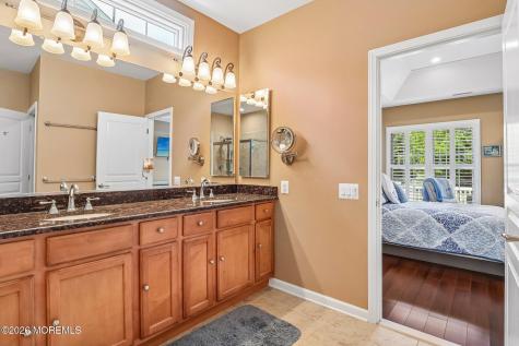5 Montrose Lane Manchester NJ 08759