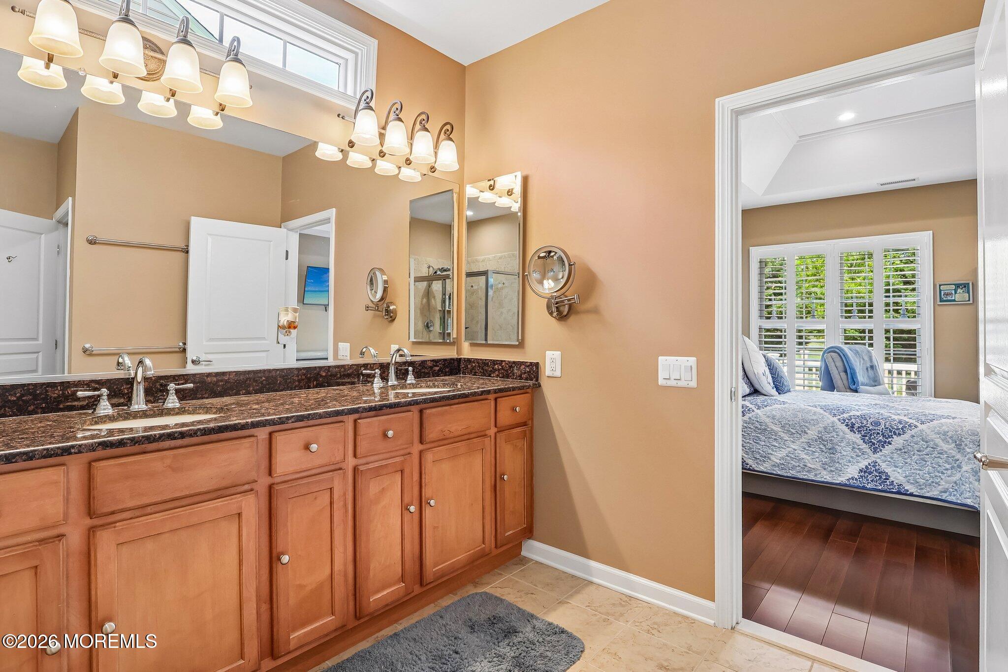 5 Montrose Lane Manchester NJ 08759