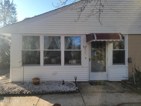 62 C Kennedy Drive Whiting NJ 08759