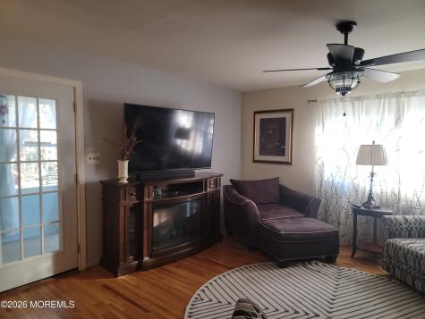 62 C Kennedy Drive Whiting NJ 08759