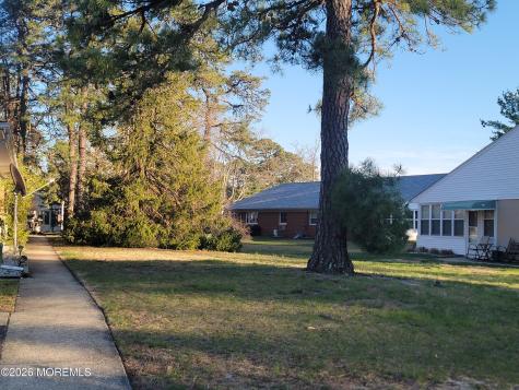 62 C Kennedy Drive Whiting NJ 08759
