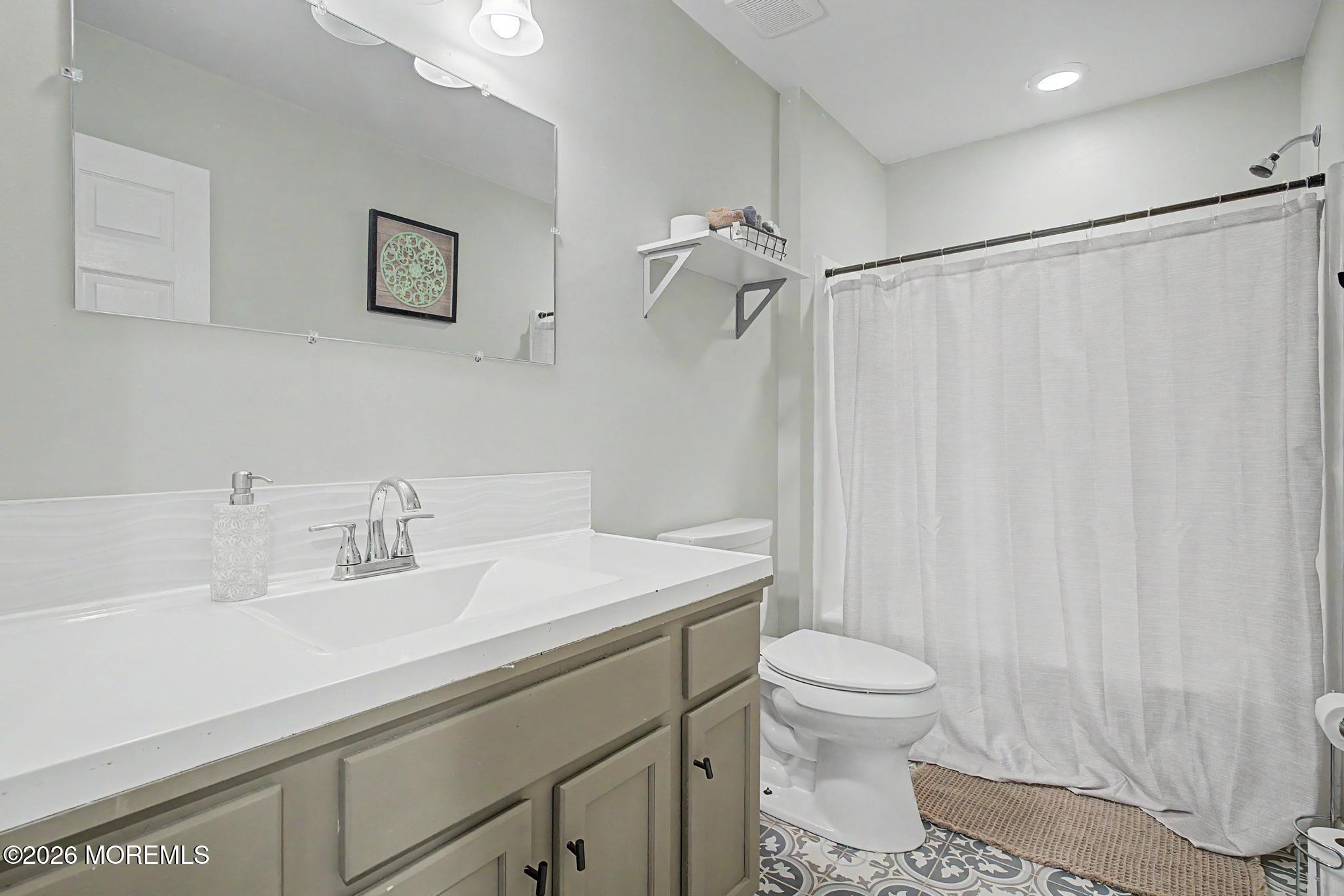 37 Sycamore Drive Little Egg Harbor NJ 08087