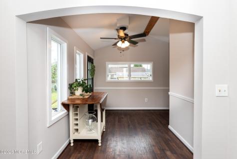46 W Cape May Avenue Ocean Gate NJ 08740