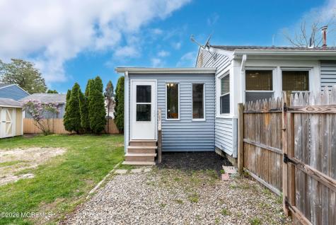 46 W Cape May Avenue Ocean Gate NJ 08740
