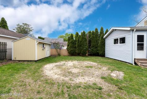 46 W Cape May Avenue Ocean Gate NJ 08740