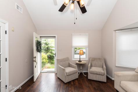 46 W Cape May Avenue Ocean Gate NJ 08740