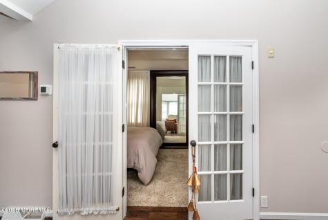 46 W Cape May Avenue Ocean Gate NJ 08740