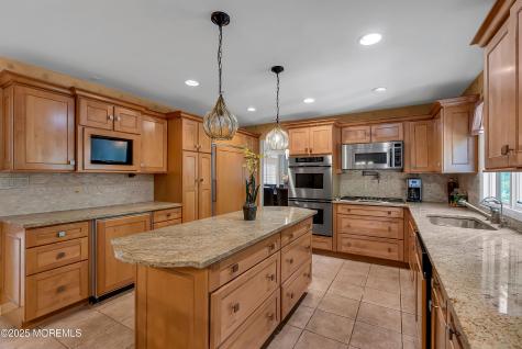 35 Shadow Lawn Drive Oakhurst NJ 07755