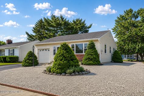 160 Westbrook Drive Toms River NJ 08757