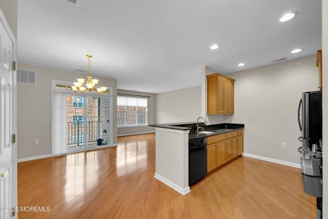 632 Sophee Lane Lakewood NJ 08701
