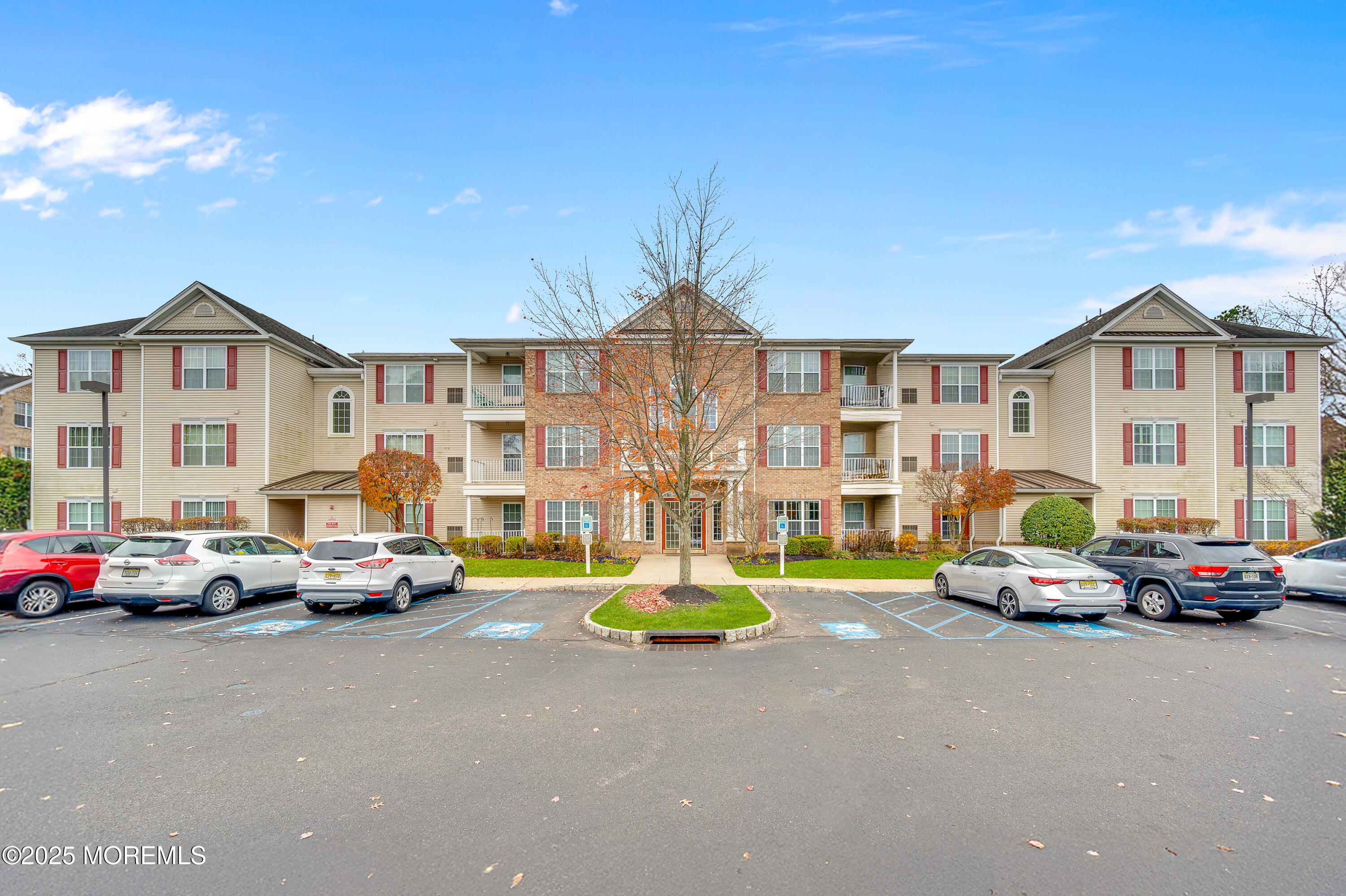 632 Sophee Lane Lakewood NJ 08701