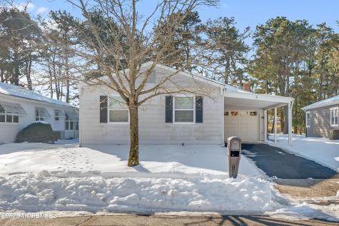8 Gorginio Drive Toms River NJ 08757