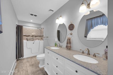 8 Gorginio Drive Toms River NJ 08757