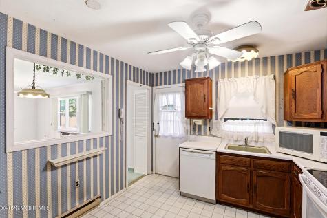 27 A Homestead Drive Manchester NJ 08759