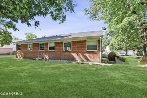 27 A Homestead Drive Manchester NJ 08759