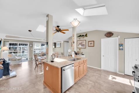 264 Heron Road Tuckerton NJ 08087