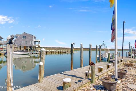 264 Heron Road Tuckerton NJ 08087
