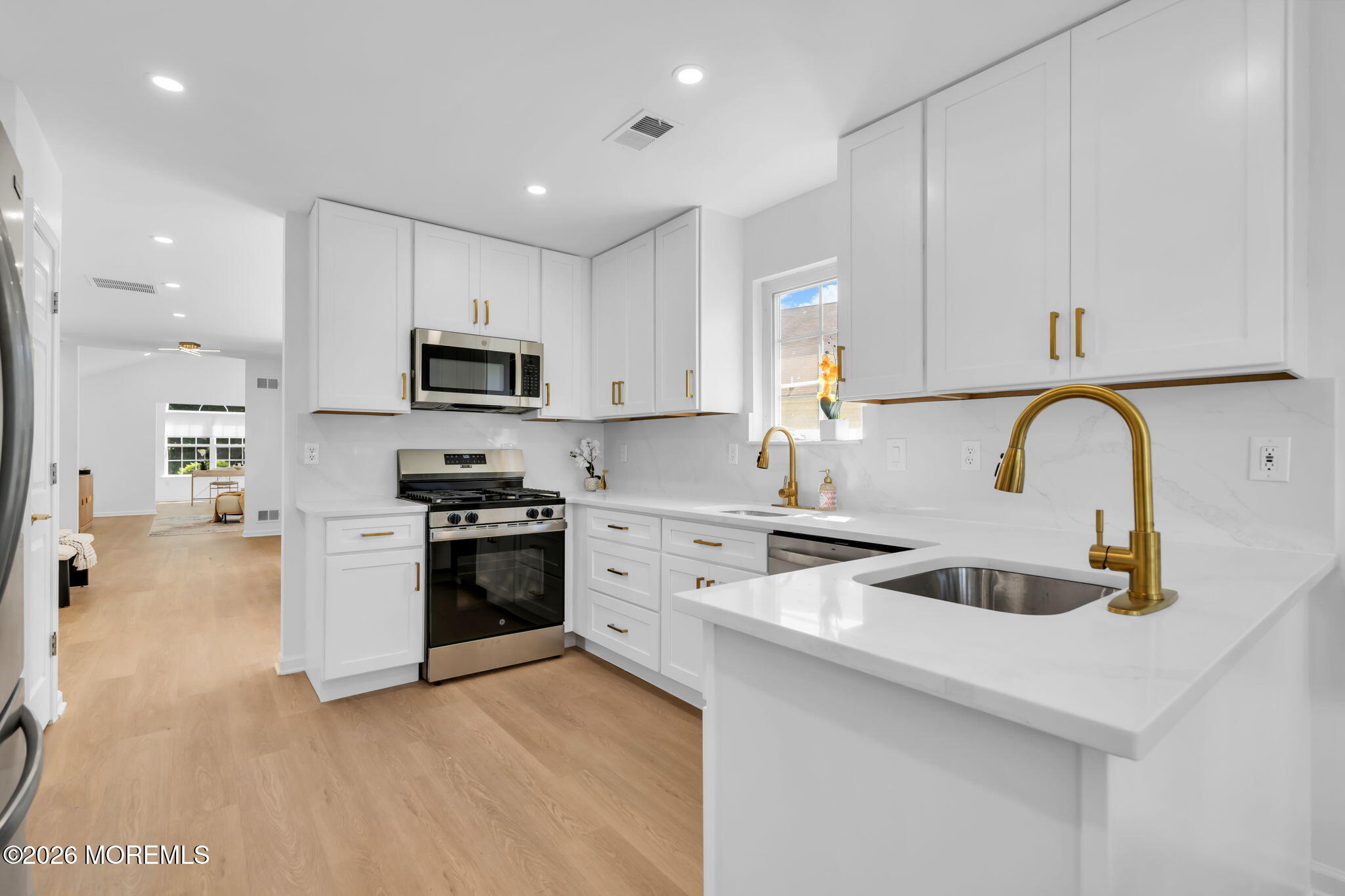 23 Oakmont Road Lakewood NJ 08701