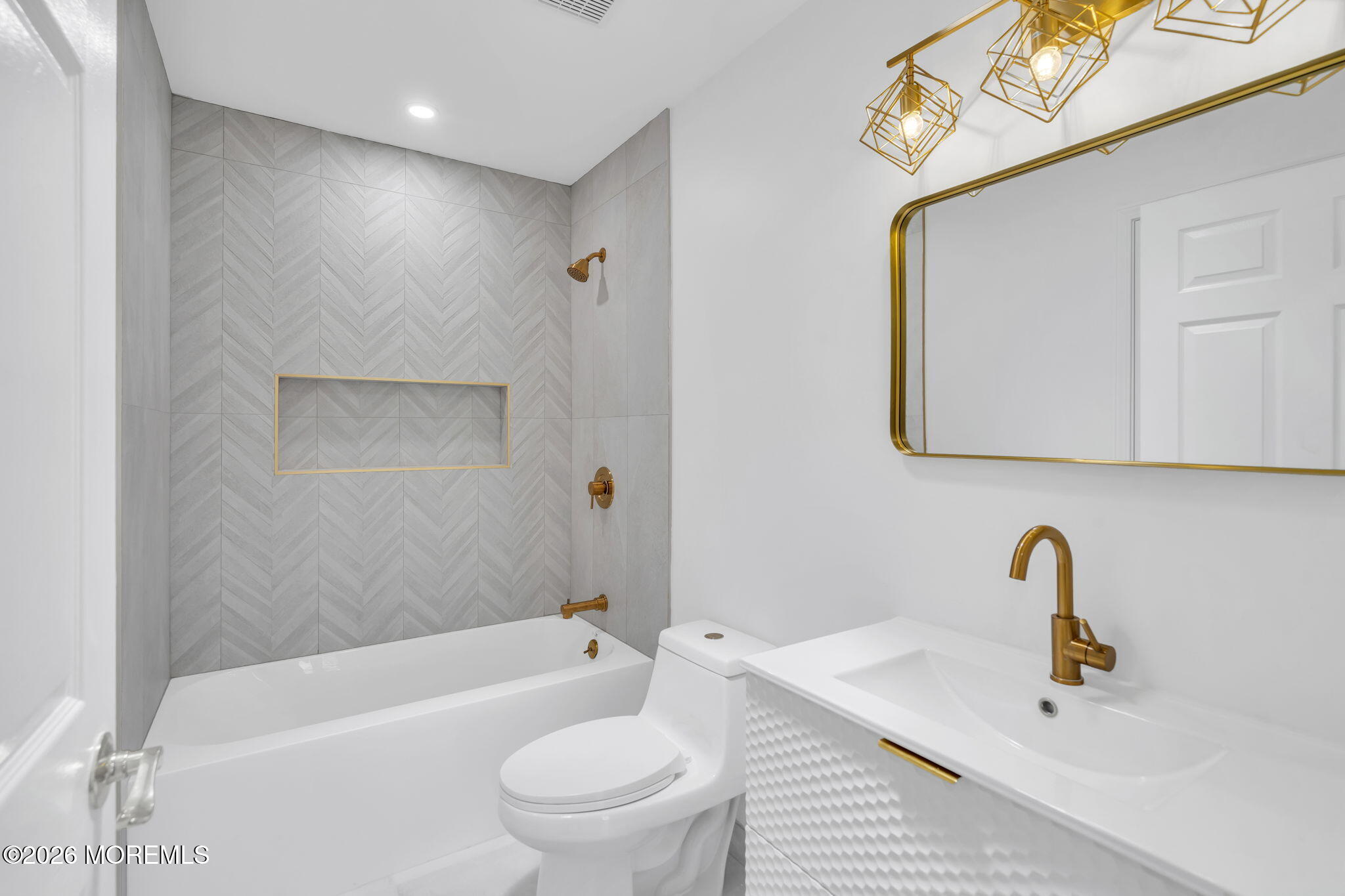 23 Oakmont Road Lakewood NJ 08701