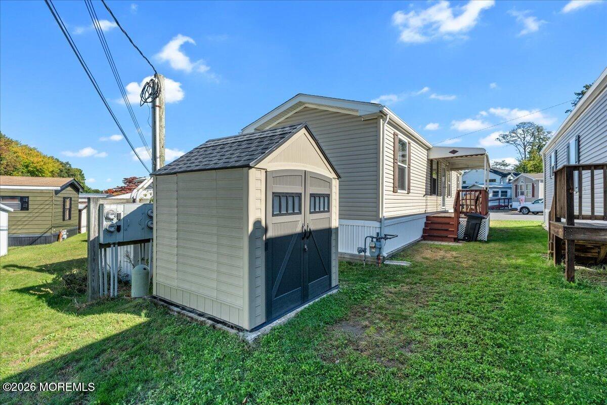 49 Shore Haven Park Hazlet NJ 07730