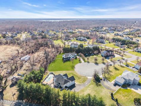 4 Susan Court Farmingdale NJ 07727