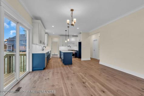2 Potters Court Bayville NJ 08721